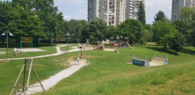 Spielplatz bocarski dom 5 768x373